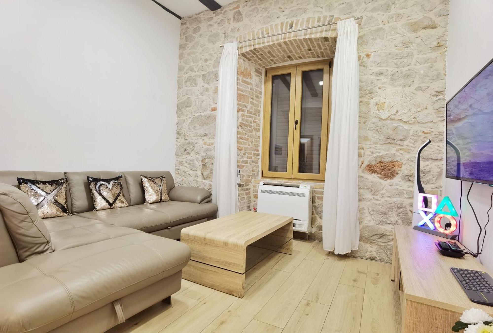 Xy Suites - Design Apartments Sibenik Exterior photo