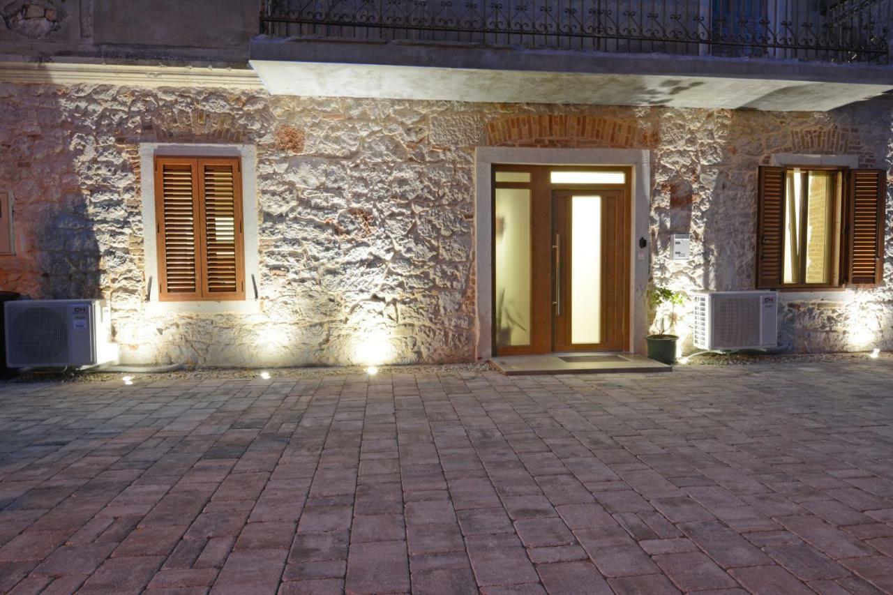 Xy Suites - Design Apartments Sibenik Exterior photo